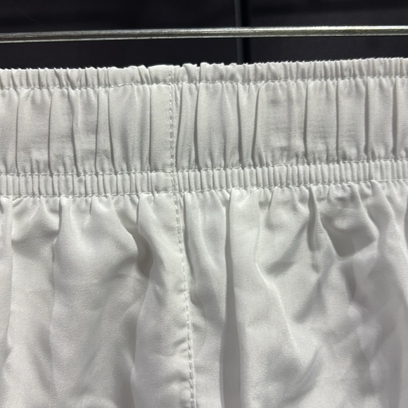 Nike Dri-Fit Running,panty lined,elastic drawstring waist,mesh side panel,3.5” - Picture 3 of 8